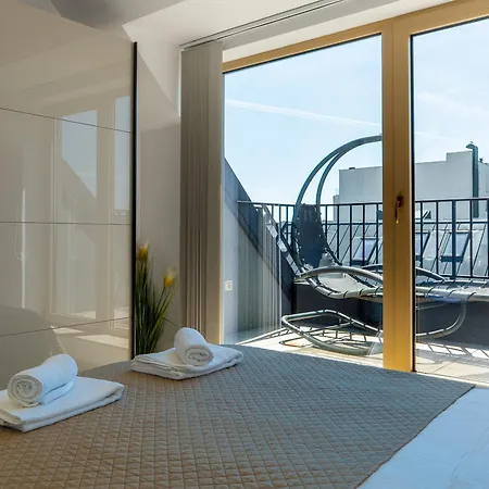 Elegant And Sunny With Free Parking Апартаменти Варна