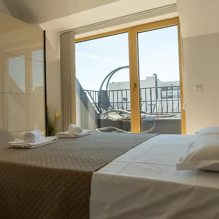 Elegant And Sunny With Free Parking شقة فارنا